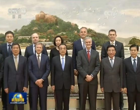 1577173067468457.png 李克強(qiáng)總理接見艾默生總裁1.png